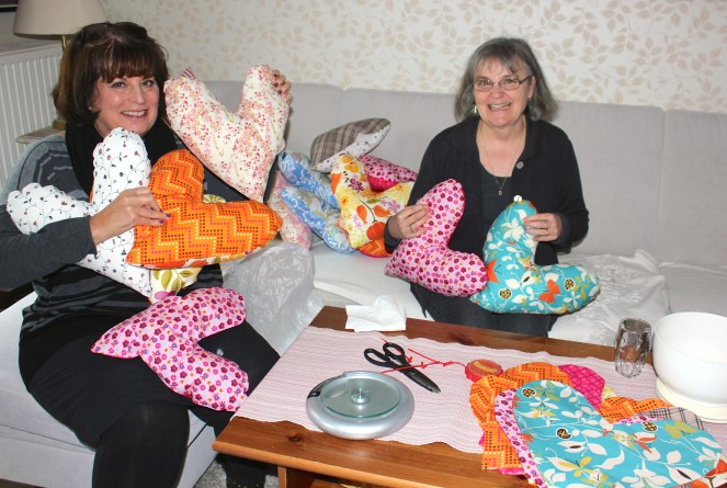 Heart pillow project, handmade, hamburg, germany, breast cancer, patients, cushion, donate, donations, charity, 