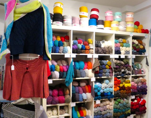 gus and ollie, handmade in hamburg, Germany, baby, instagram, sock monkey, myles, yarn, wool, shop